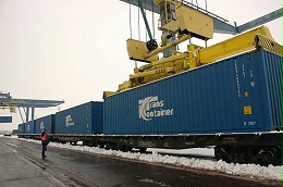 中俄边境满洲里口岸货运量同比增长32%