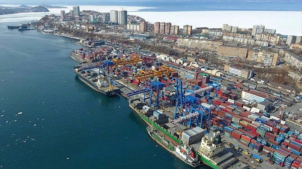 俄罗斯海港货运码头