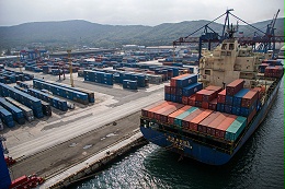2023年上半年俄罗斯环球港口海运码头综合集装箱周转量下降35.7%