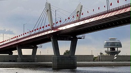 中俄边境黑河公路桥11月货运吞吐量增长一倍