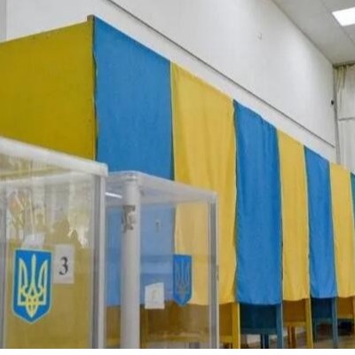 疫情之下乌克兰地方选举照常进行